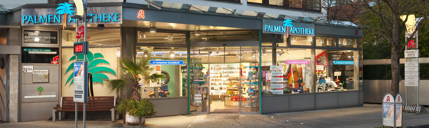 Schaufenster Palmenapotheke Ottobrunn